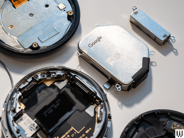 Image may contain: Computer Hardware, Electronics, Hardware, and QR Code