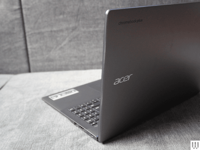 Image may contain: Computer, Electronics, Laptop, and Pc