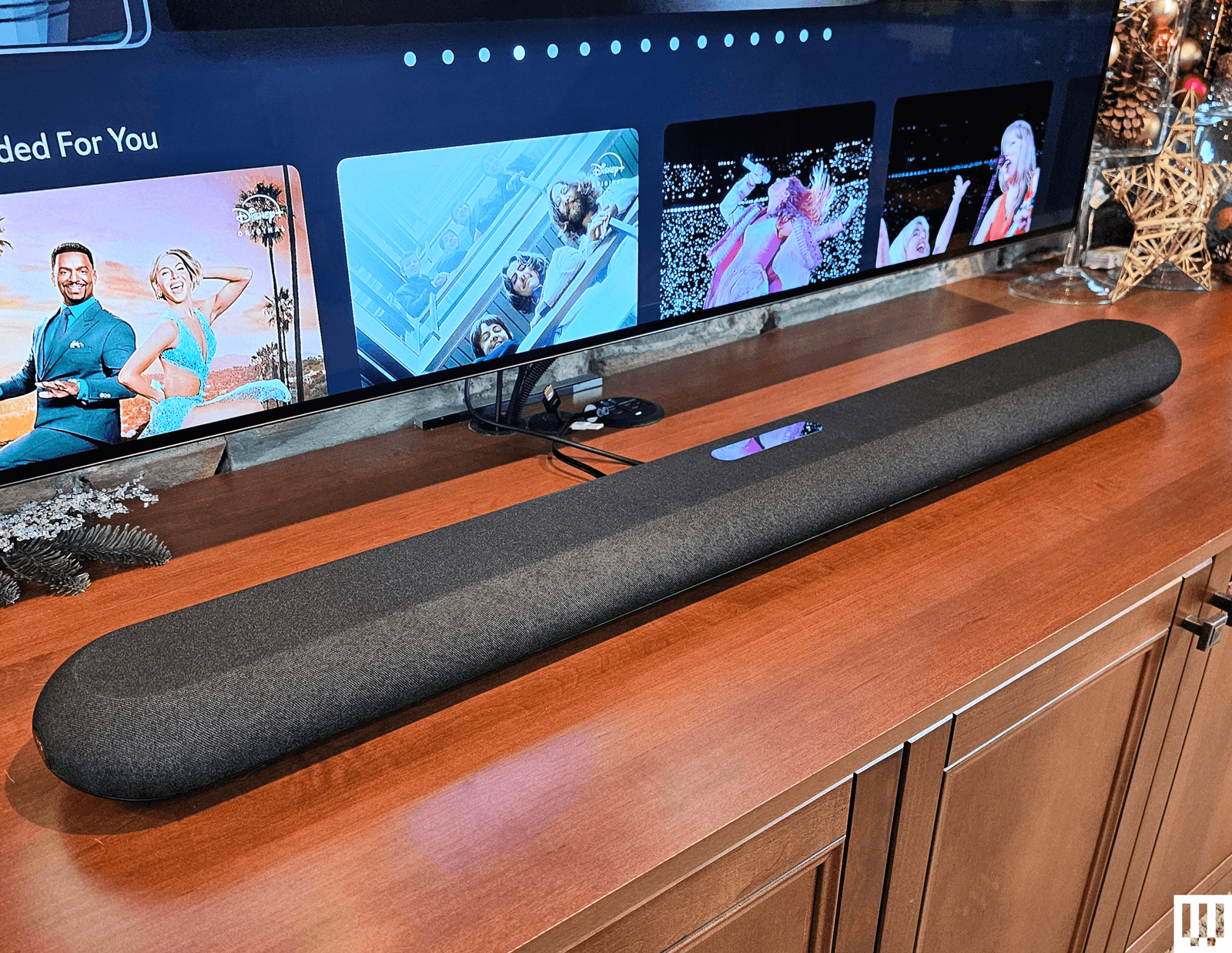 Image may contain Tom Mandrake Electronics Screen Computer Hardware Hardware Monitor TV Indoors and Interior Design